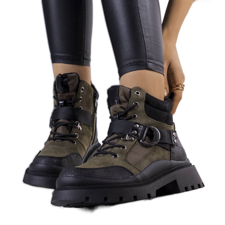 PA1 Gröna isolerade stövlar från Zakira svart