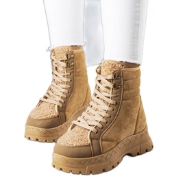 BM Bruna isolerade stövlar från Isaias