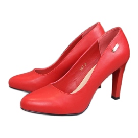 Pumpar på stolpen röd Sergio Leone