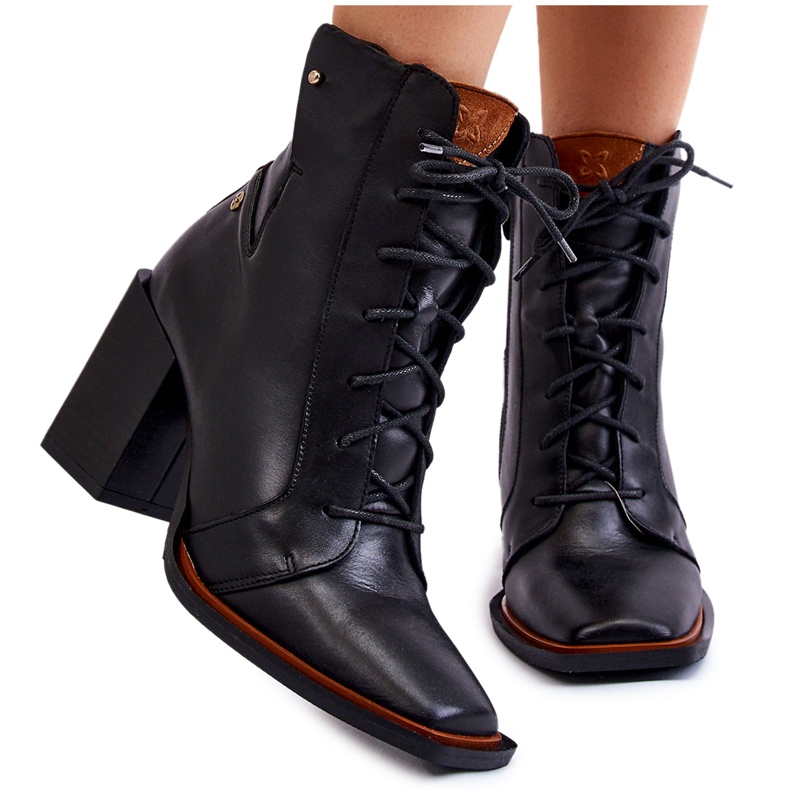 Klassiska snörstövlar i läder Maciejka 05667-01 Svart