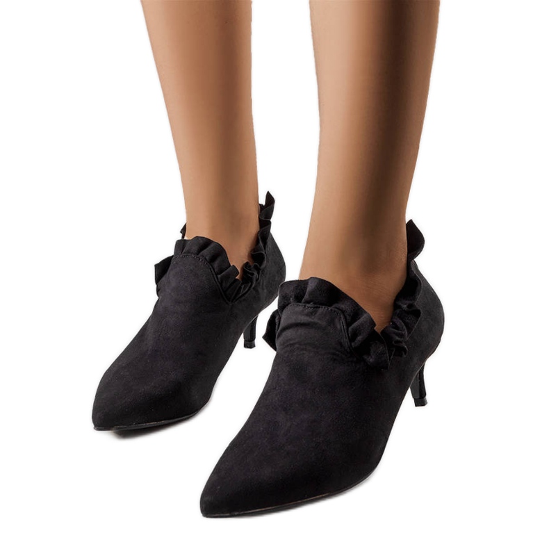 Svarta pumps med en Gavri ovandel