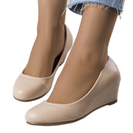 PA1 Beige wedge pumps från Arlai