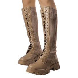 BM Bruna snörstövlar från Montis