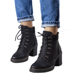 PA1 Svarta ankelboots från Zev