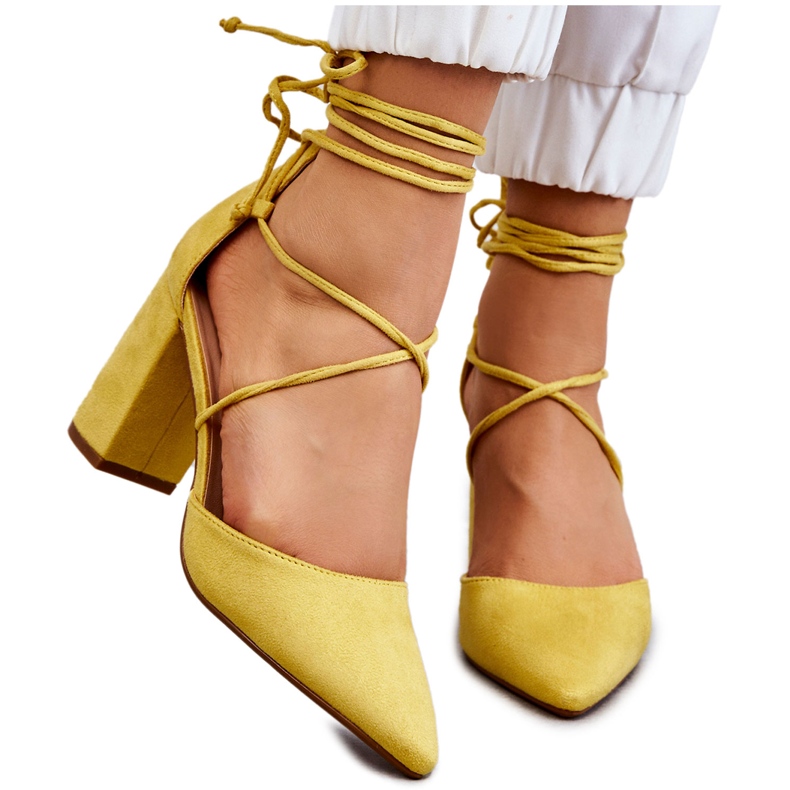 PA1 Classic Lace Up Mocka Pumps Yellow Lucira gul