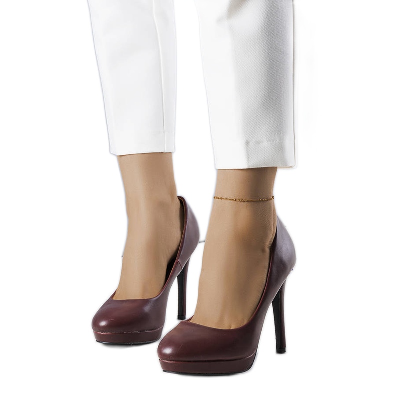 PA1 Vinröda högklackade pumps från Santino