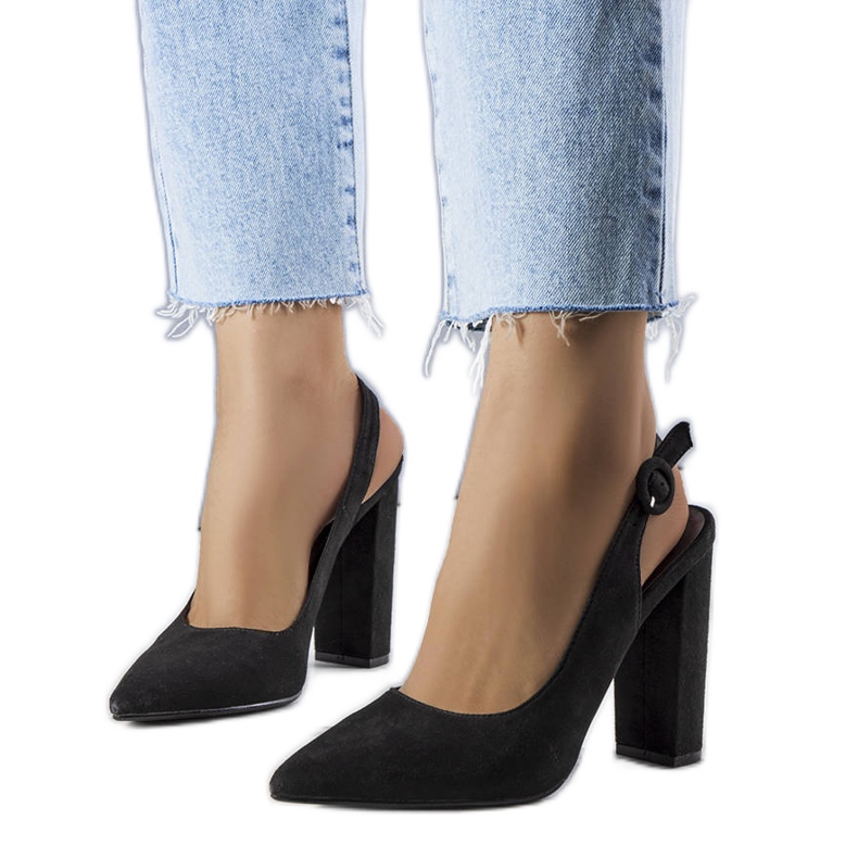 PA1 Jaylee svarta pumps med öppen klack