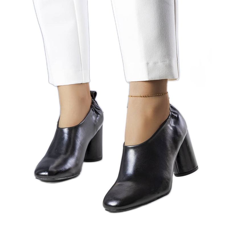 PA1 Svarta ankelboots från Tadeo