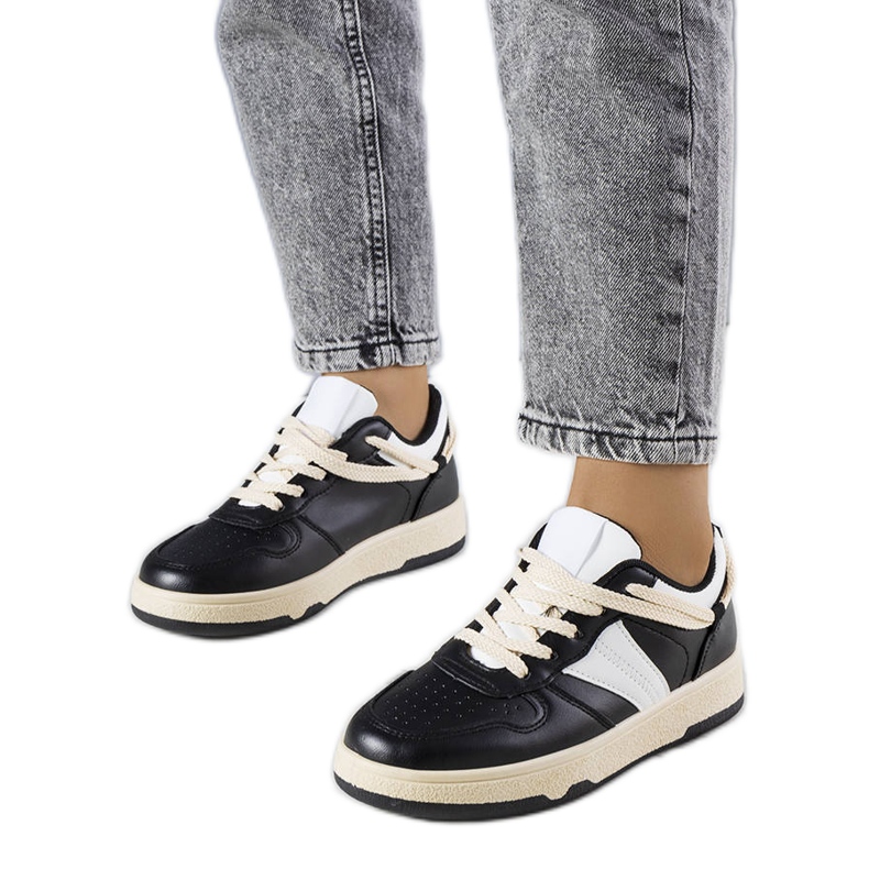 Marcella svarta sneakers för kvinnor beige