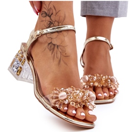 S.Barski Damsandaler i guld med låga klackar Guld Benicio gyllene