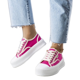 PA1 Mörkrosa platåsneakers från Connie