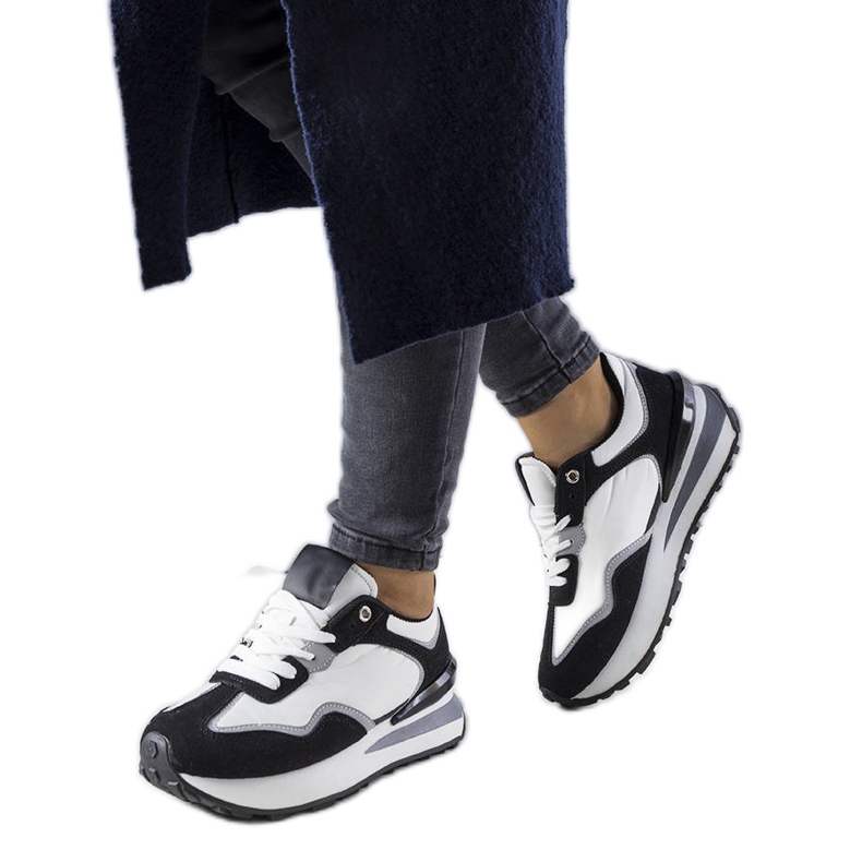 BM Genevieve svarta plattformssneakers