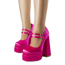 BM Rosa högklackade pumps från Lynn