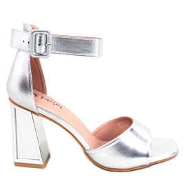 BM Ellen Silver sandaler med klack och skärp