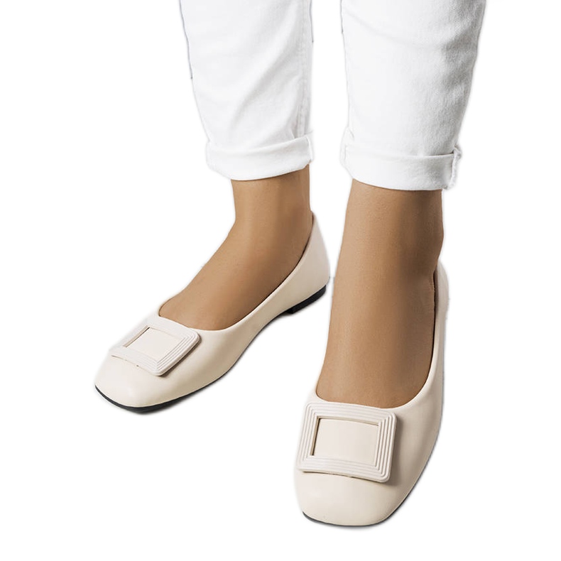 Beiga ballerinor med Sheller-spänne beige