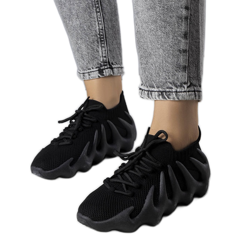 PA1 Svarta luftiga sneakers från Muriel