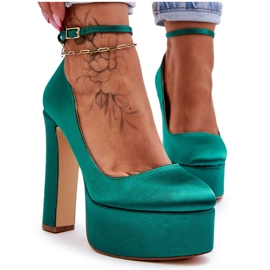 BM Fashionabla Pumps På En Hög Klack Grön Hayden