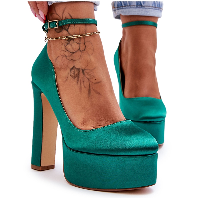 BM Fashionabla Pumps På En Hög Klack Grön Hayden