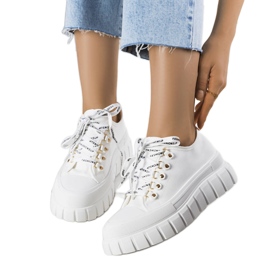 Vita platåsneakers från Toni