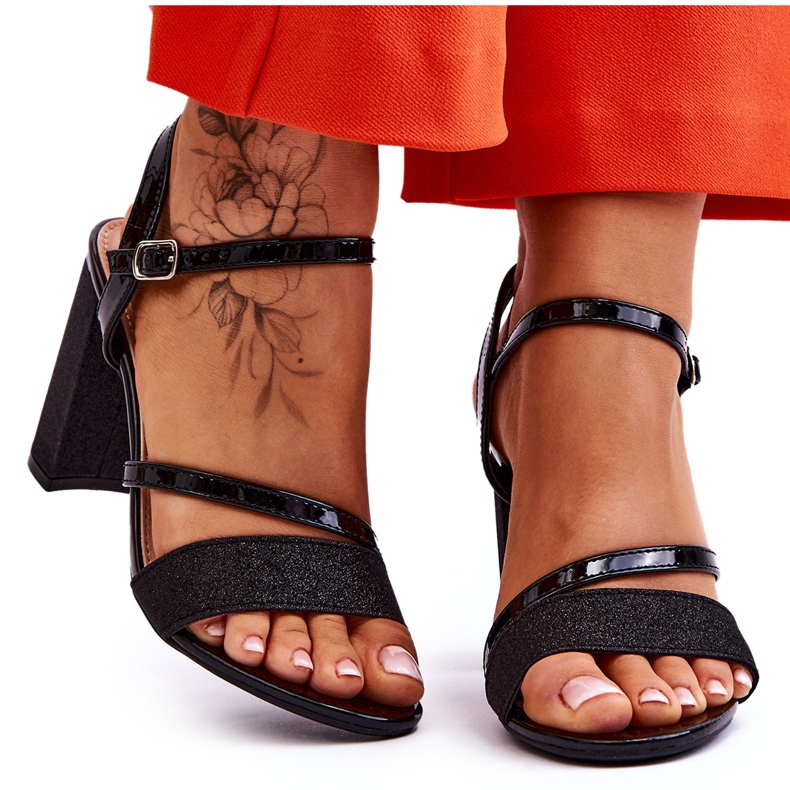 Vinceza Glänsande svarta Alicia sandaler med hög klack