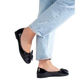 Shelovet svartlackade ballerinor med rosett