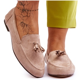 FB1 Klassiska loafers i mocka med tofsar Beige Averil