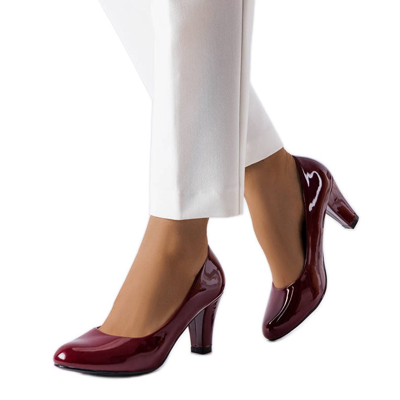 BM Burgundy lackpumps från Burkett röd