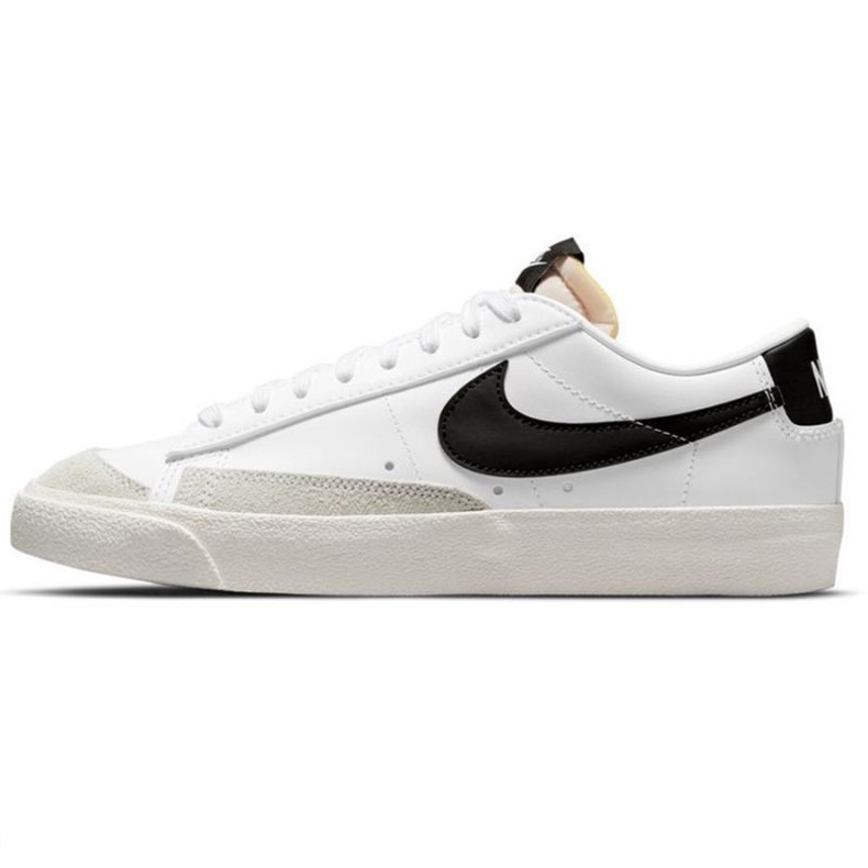 Nike Blazer Low 77 W DC4769-102 skor vit
