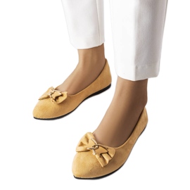 Jette beige ballerina med spetsiga tå