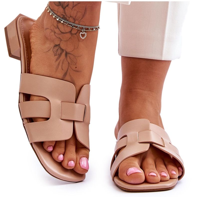 FJ1 Klassiska lädertofflor för kvinnor Beige Fendy