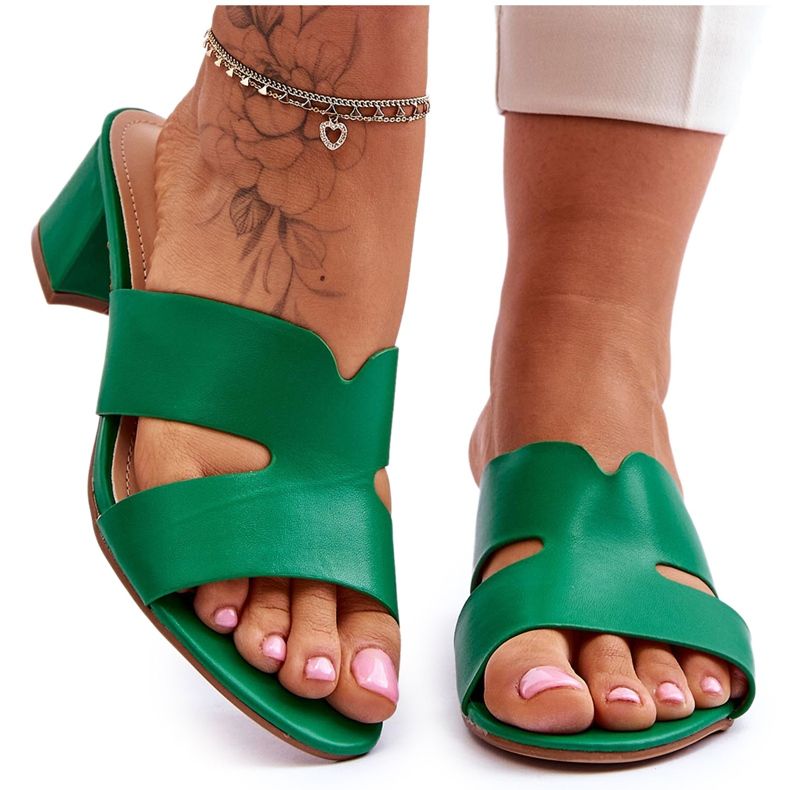 FJ1 Klassiska lågklackade lädersandaler Miley Green grön