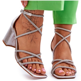 FJ1 Kvinnors lädersandaler med Cubic Zirconia Silver Klackar Liviano silver-