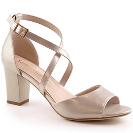 Eleganta damsandaler i satin guld på stolpen Sergio Leone SK862 gyllene