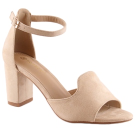 Damsandaler i mocka på en beige post Potocki YQ21035