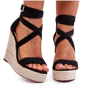 FJ1 Bekväma sandaler på en hög kil Svart Lemira