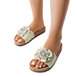 Gröna rutschkanor med korksula från Roy