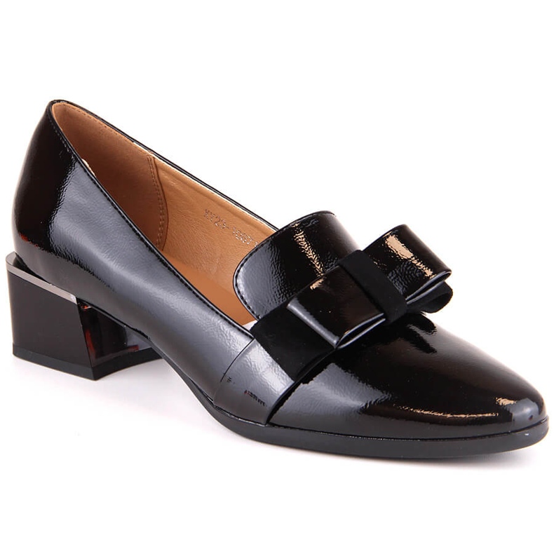 Svartlackade skor för kvinnor på block McKeylor 10871