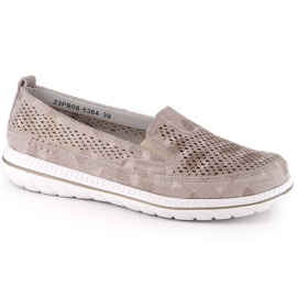 Skinnbekväma beige slip-on skor för kvinnor eVento 5364