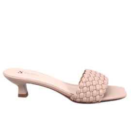 BM Arritola Aprikos sandaler med låg klack beige