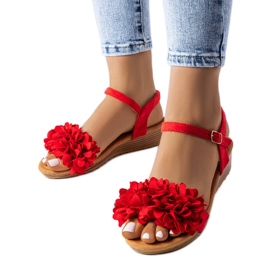 Röda sandaler med låg kil från Foucault