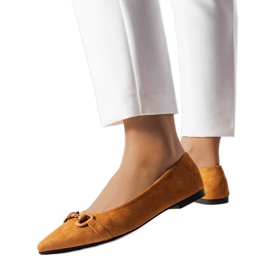 Bruna spetsiga ballerinor från Aimé