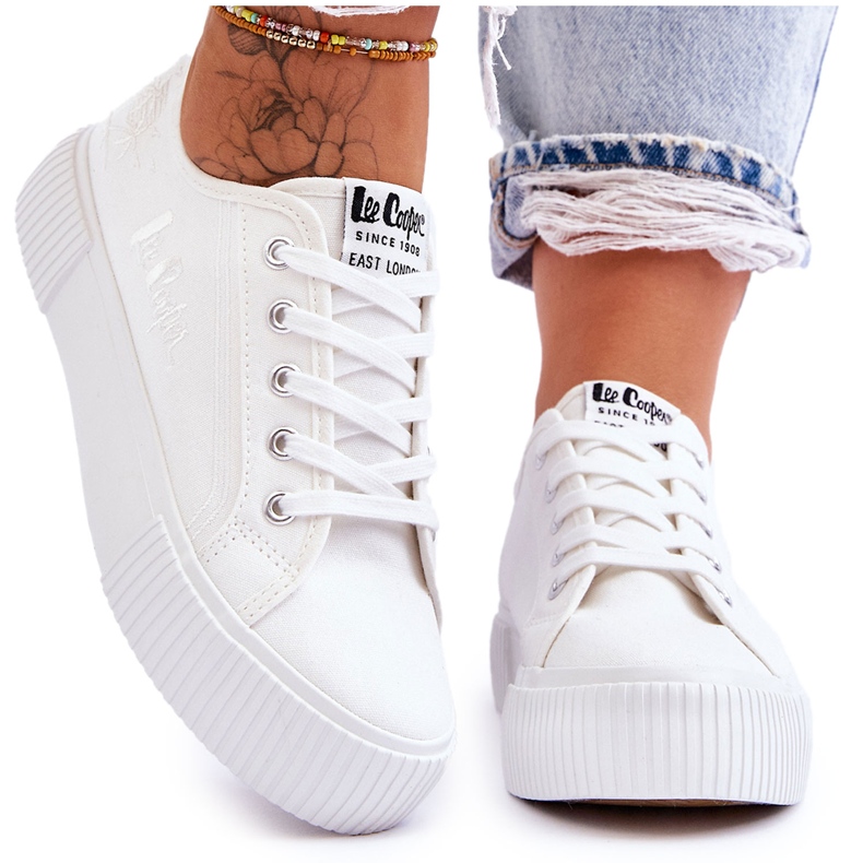 Bekväma plattformssneakers Lee Cooper LCW-23-31-1806L Vit