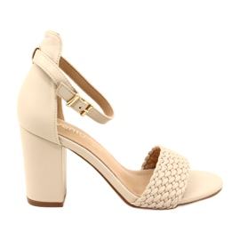 Evento Flätade klacksandaler Beige 23SD35-5945