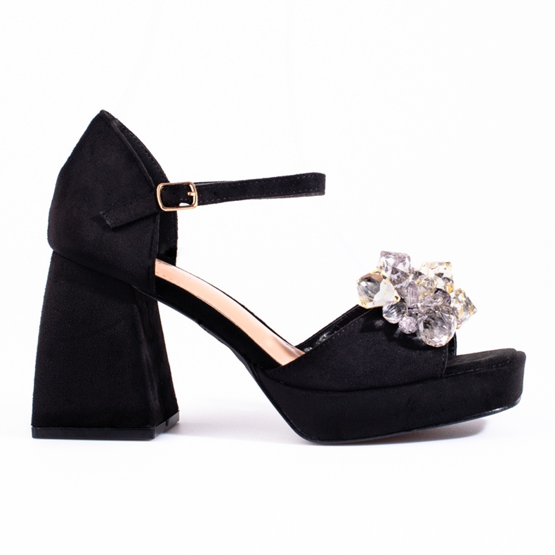 Shelovet svarta sandaler med blockklack med pärlor