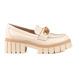 Damlack loafers med en Shelovet-kedja beige