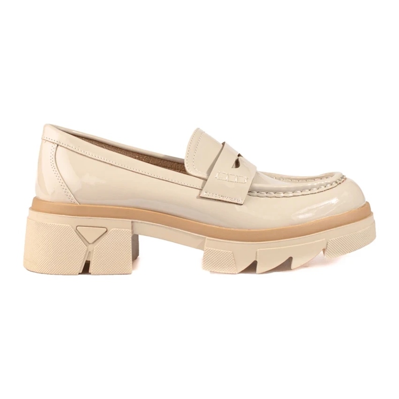 Beige klassiska plattformsloafers från Shelovet