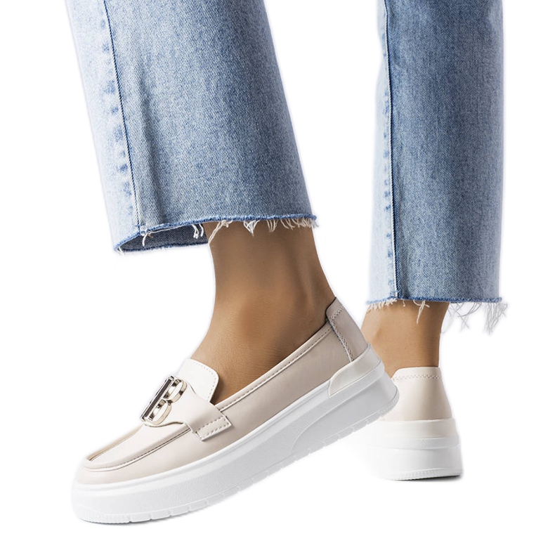 Venezia Beige mockasiner med tjock sula från Vinceza