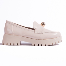 Lackade loafers med gulddekor Shelovet beige