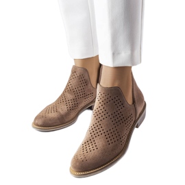 BM Karino bruna genombrutna läderstövlar