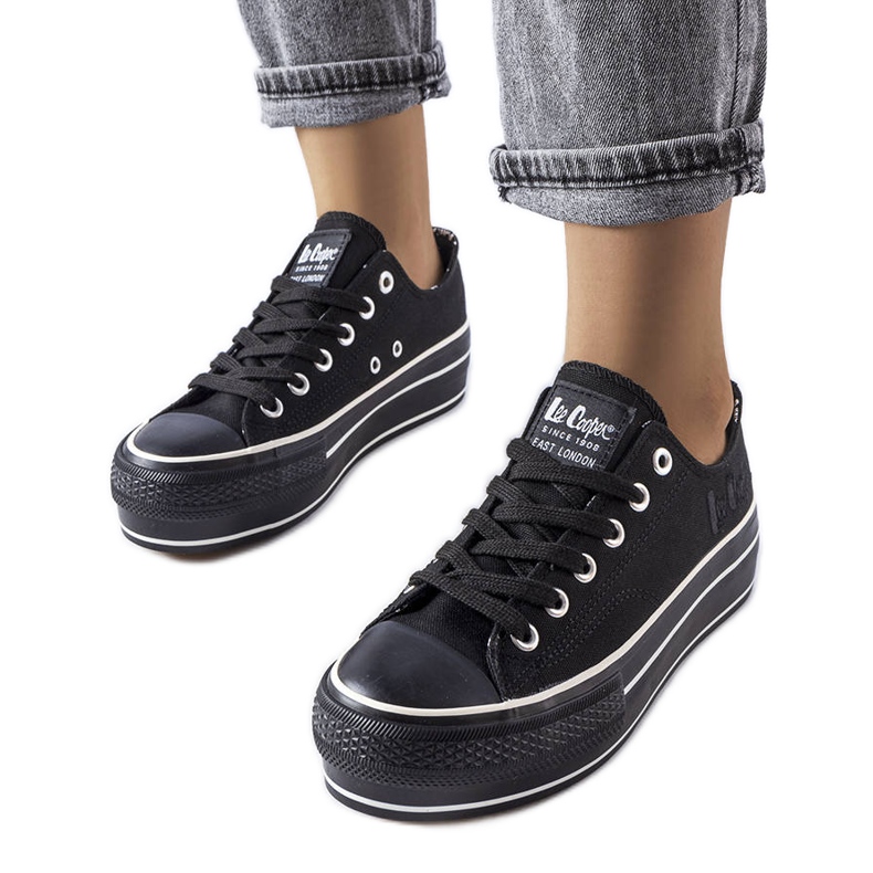 Lee Cooper LCW-22-31-0843L svarta sneakers